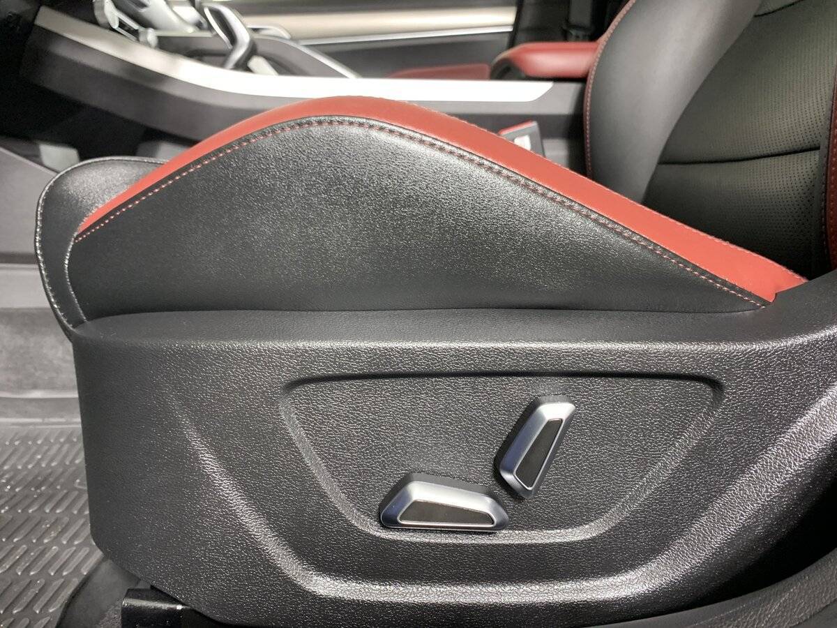 Купить Geely Coolray с пробегом. Фото: #15