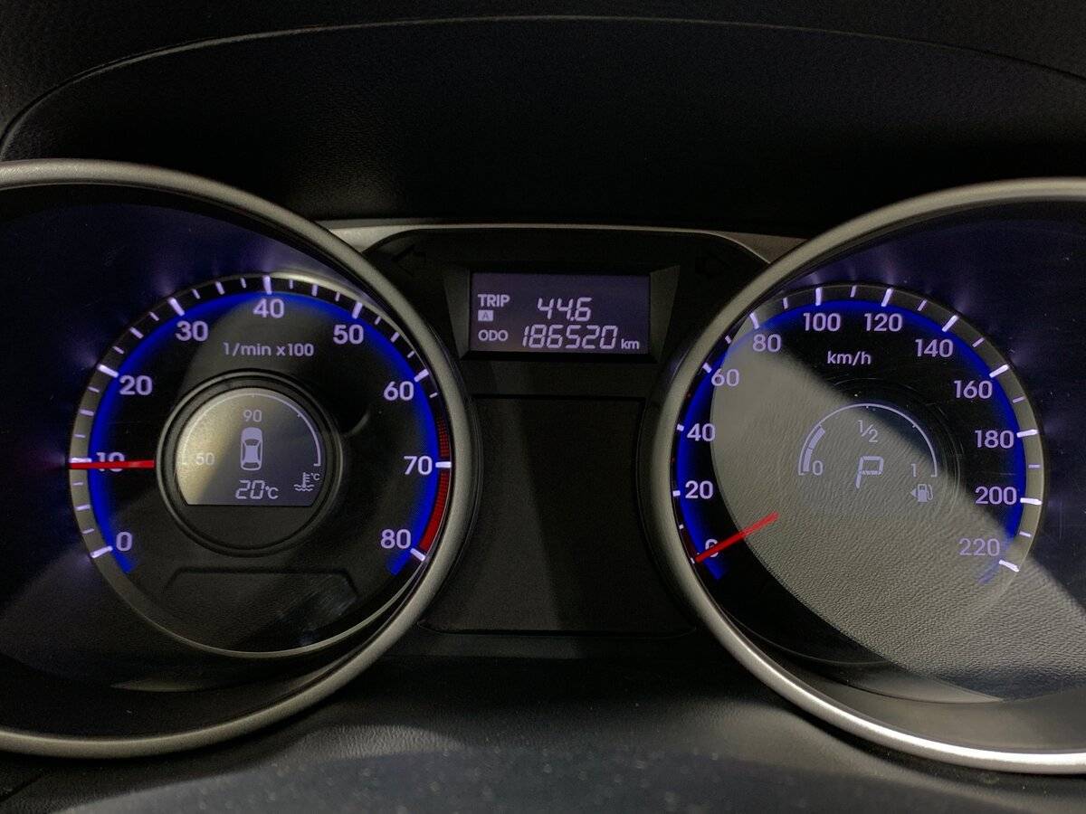 Купить Hyundai ix35 с пробегом. Фото: #13