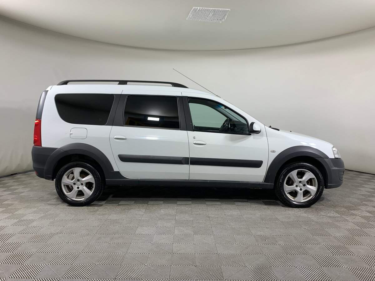 Купить Lada (ВАЗ) Largus с пробегом. Фото: #3