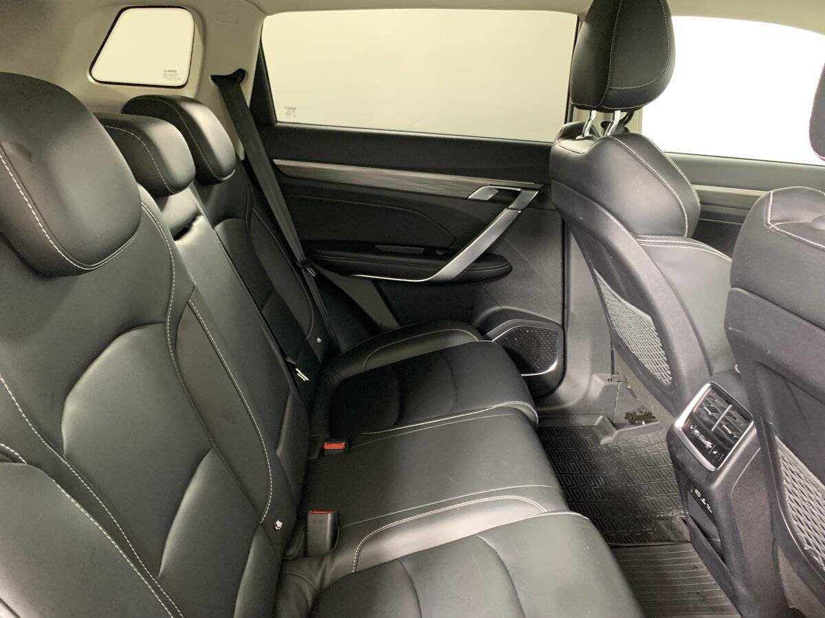 Купить Geely Atlas Pro с пробегом. Фото: #16