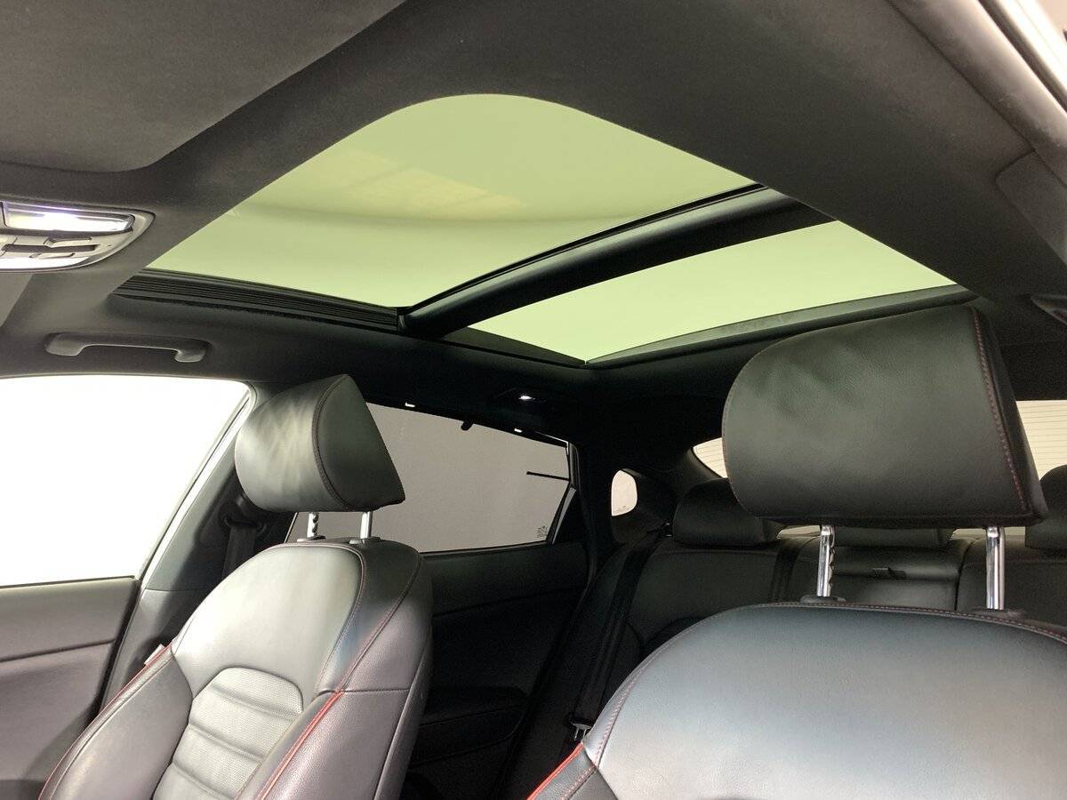 Купить Kia Optima с пробегом. Фото: #23