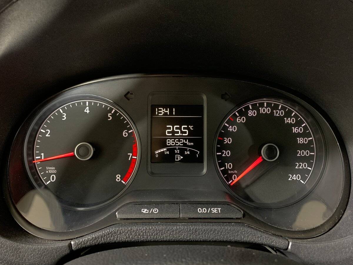 Купить Volkswagen Polo с пробегом. Фото: #13