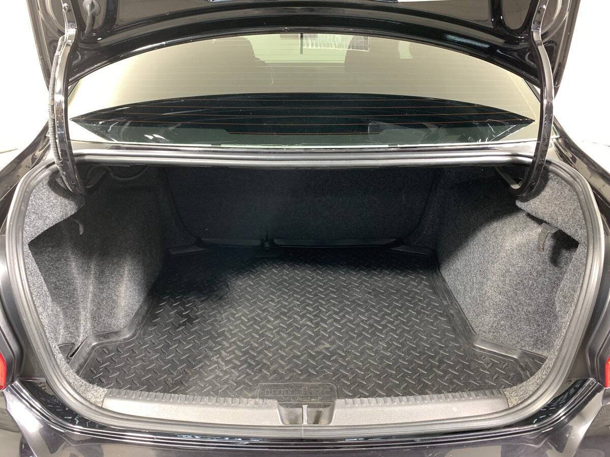 Купить Volkswagen Polo с пробегом. Фото: #17