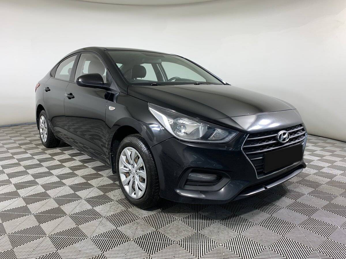 Купить Hyundai Solaris с пробегом. Фото: #2