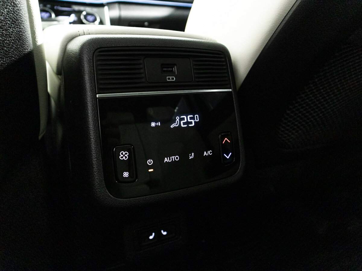 Купить EXEED VX с пробегом. Фото: #24