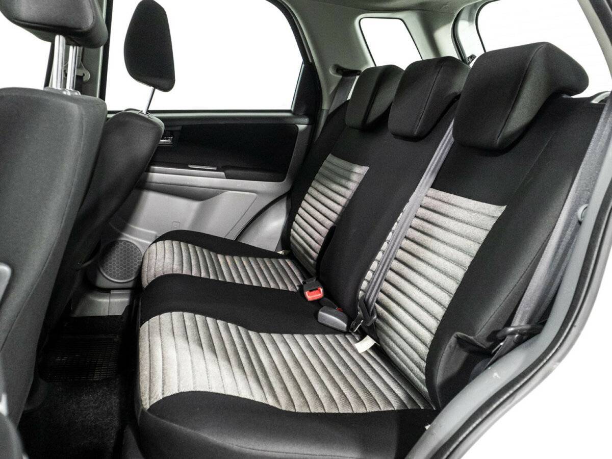 Купить Suzuki SX4 с пробегом. Фото: #5