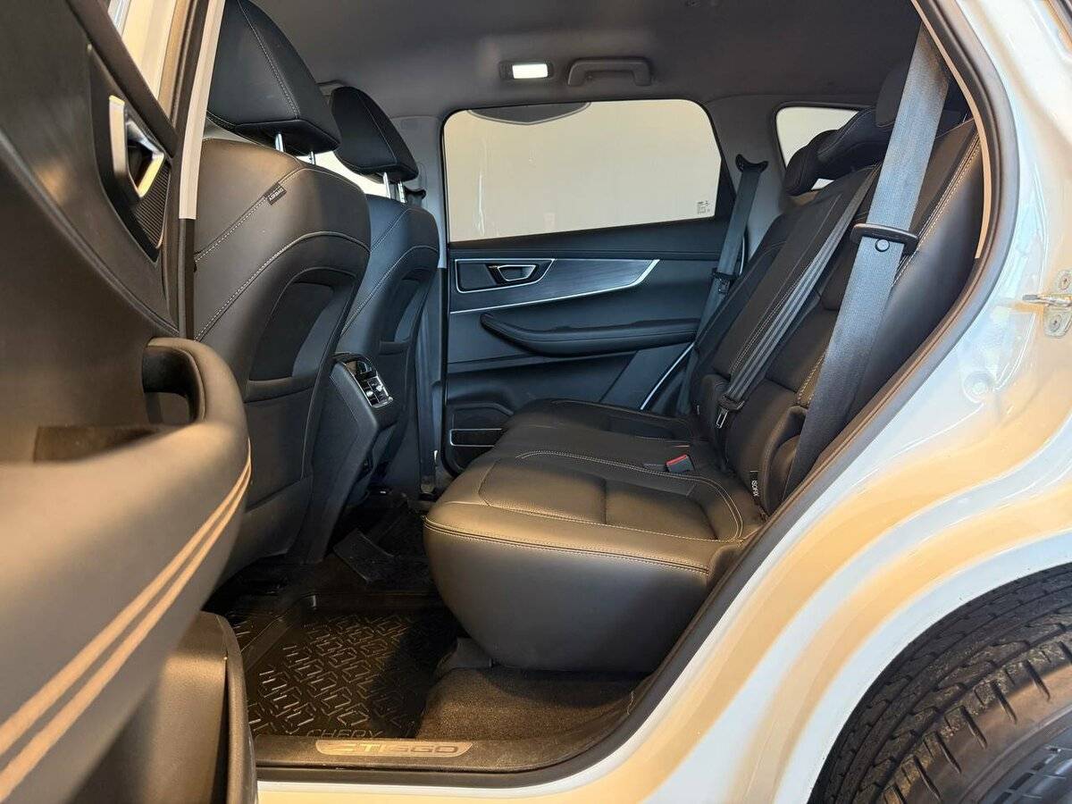 Купить Chery Tiggo 8 с пробегом. Фото: #12