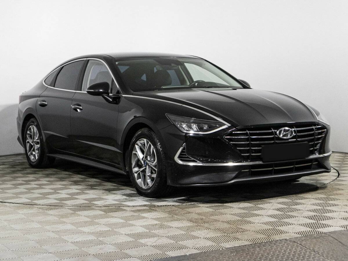 Купить Hyundai Sonata с пробегом. Фото: #2