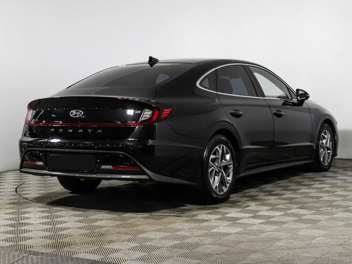 Купить Hyundai Sonata с пробегом. Фото: #4