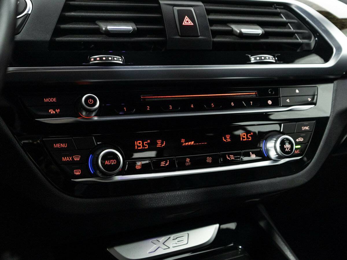 Купить BMW X3 с пробегом. Фото: #22