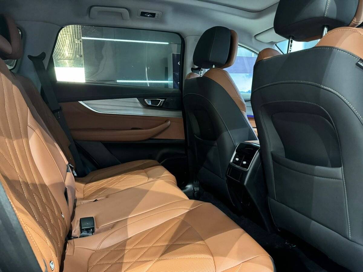 Купить Chery Tiggo 8 Pro Max с пробегом. Фото: #12