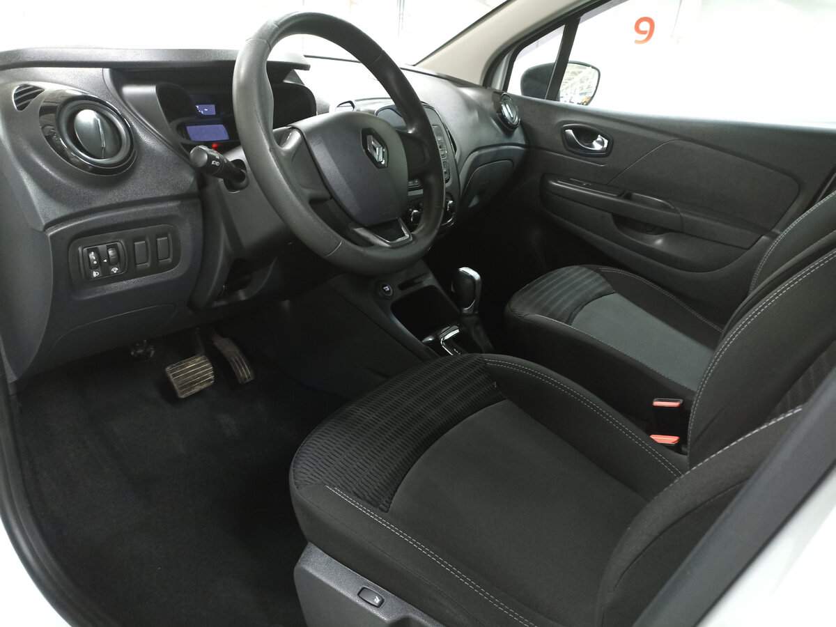 Купить Renault Kaptur с пробегом. Фото: #15