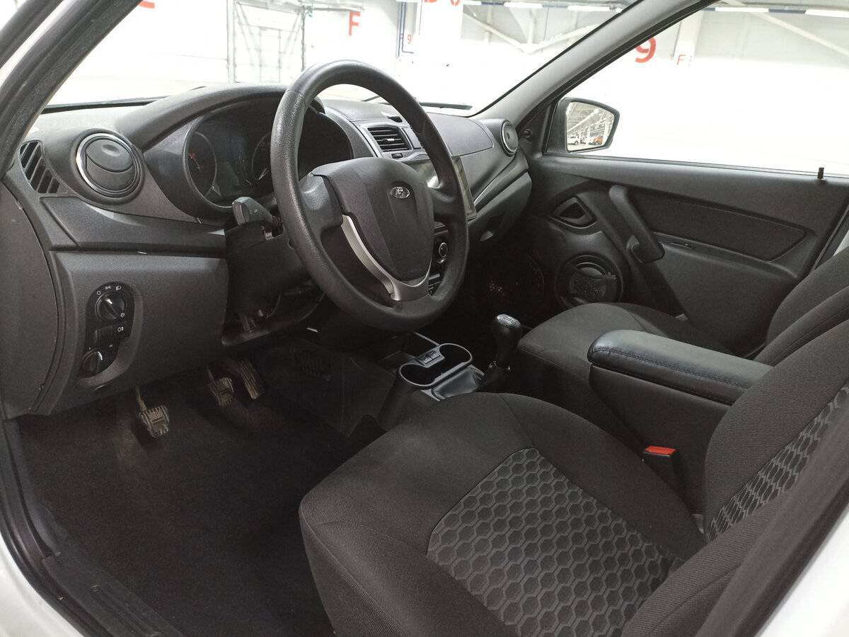 Купить Lada (ВАЗ) Granta с пробегом. Фото: #15