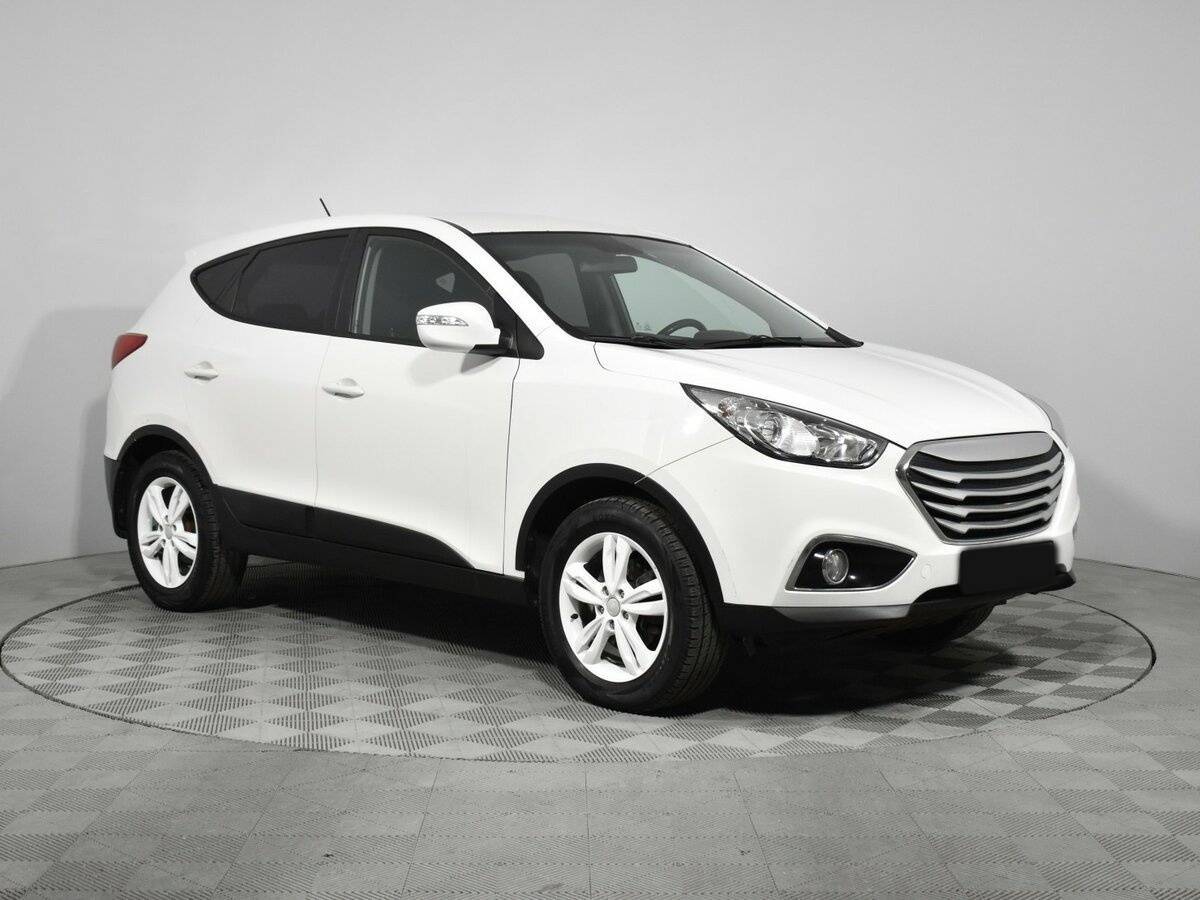 Купить Hyundai ix35 с пробегом. Фото: #2