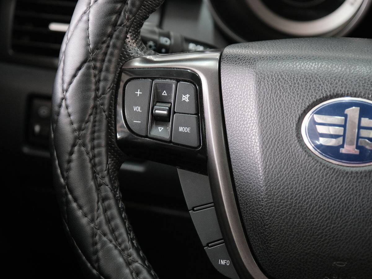 Купить FAW Besturn X80 с пробегом. Фото: #10