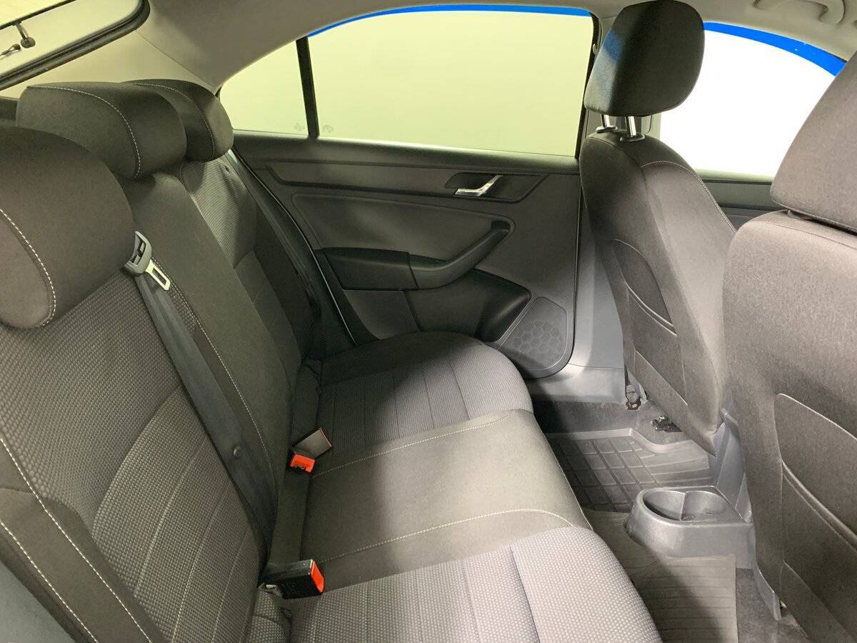 Купить Skoda Rapid с пробегом. Фото: #16