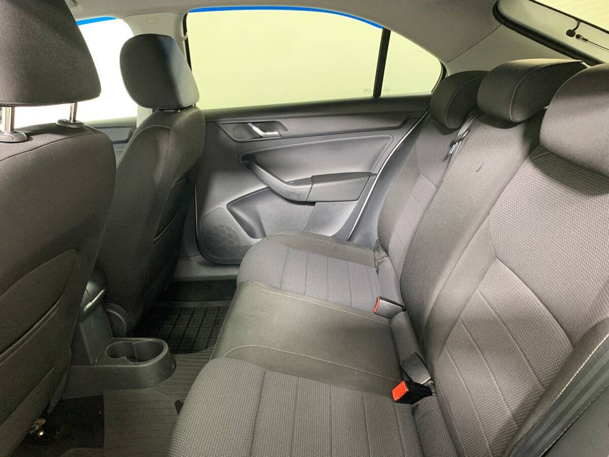 Купить Skoda Rapid с пробегом. Фото: #17