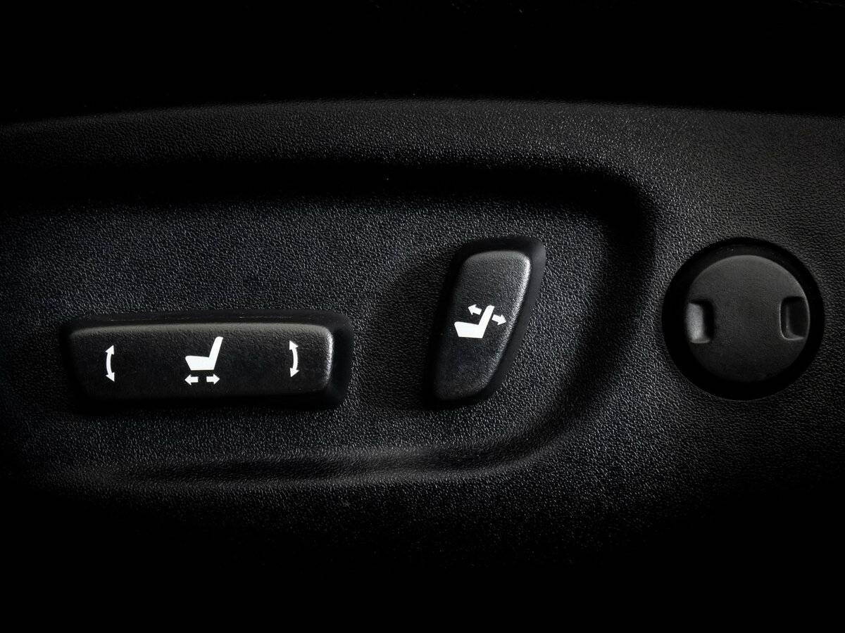 Купить Toyota RAV4 с пробегом. Фото: #16