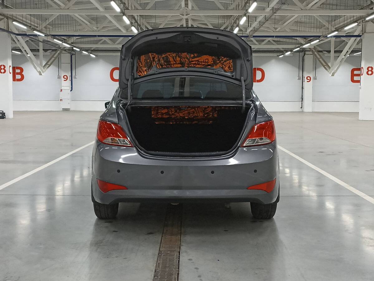 Купить Hyundai Solaris с пробегом. Фото: #9