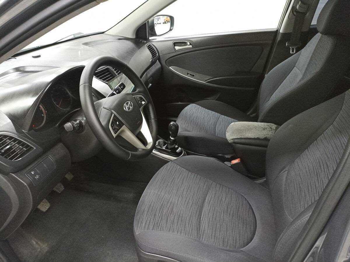 Купить Hyundai Solaris с пробегом. Фото: #15