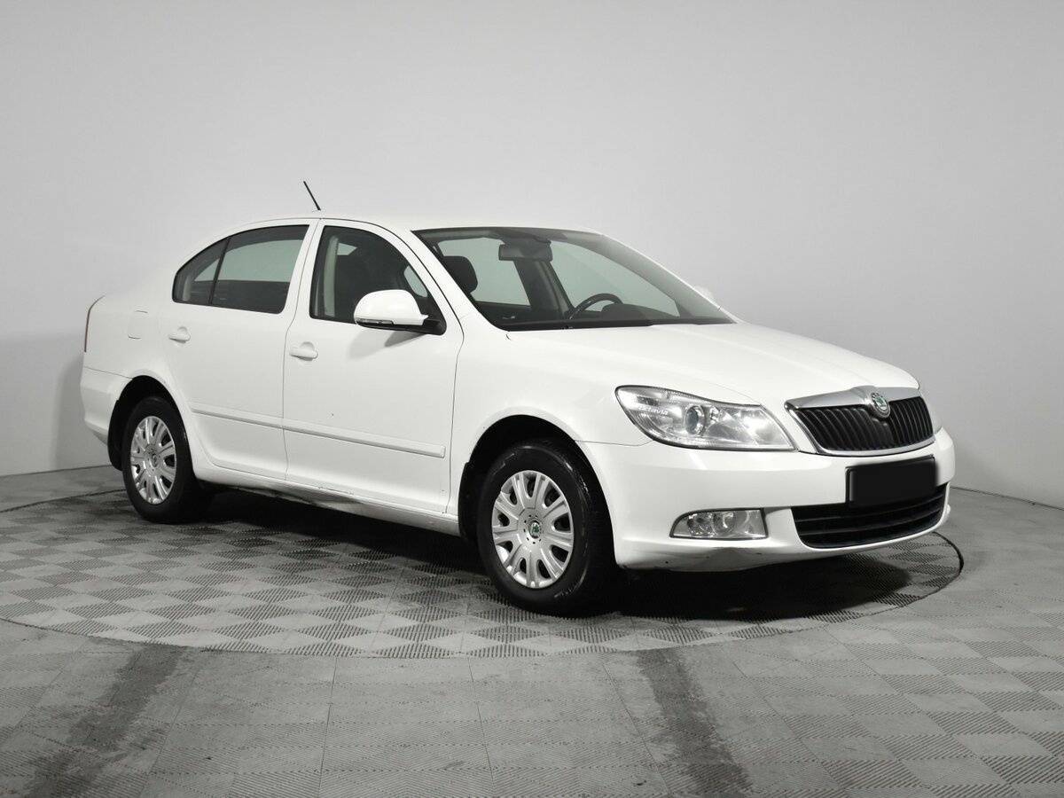 Купить Skoda Octavia с пробегом. Фото: #2