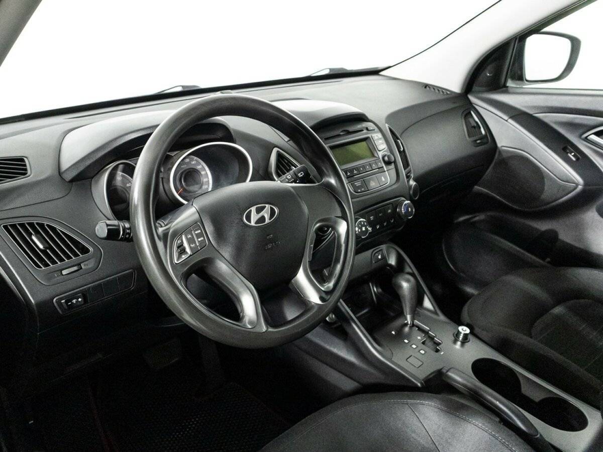 Купить Hyundai ix35 с пробегом. Фото: #10