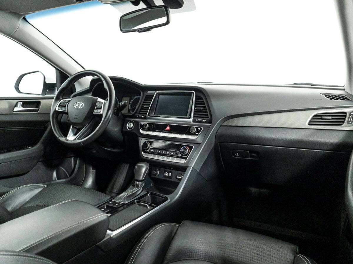 Купить Hyundai Sonata с пробегом. Фото: #8