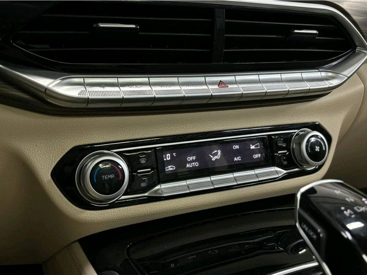 Купить FAW Bestune T77 с пробегом. Фото: #14