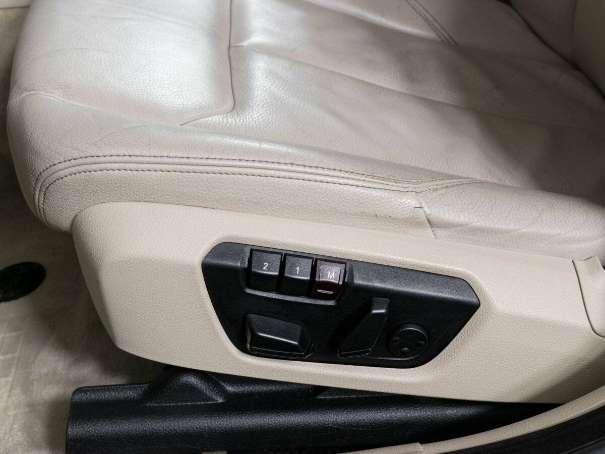 Купить BMW 3 серии с пробегом. Фото: #16