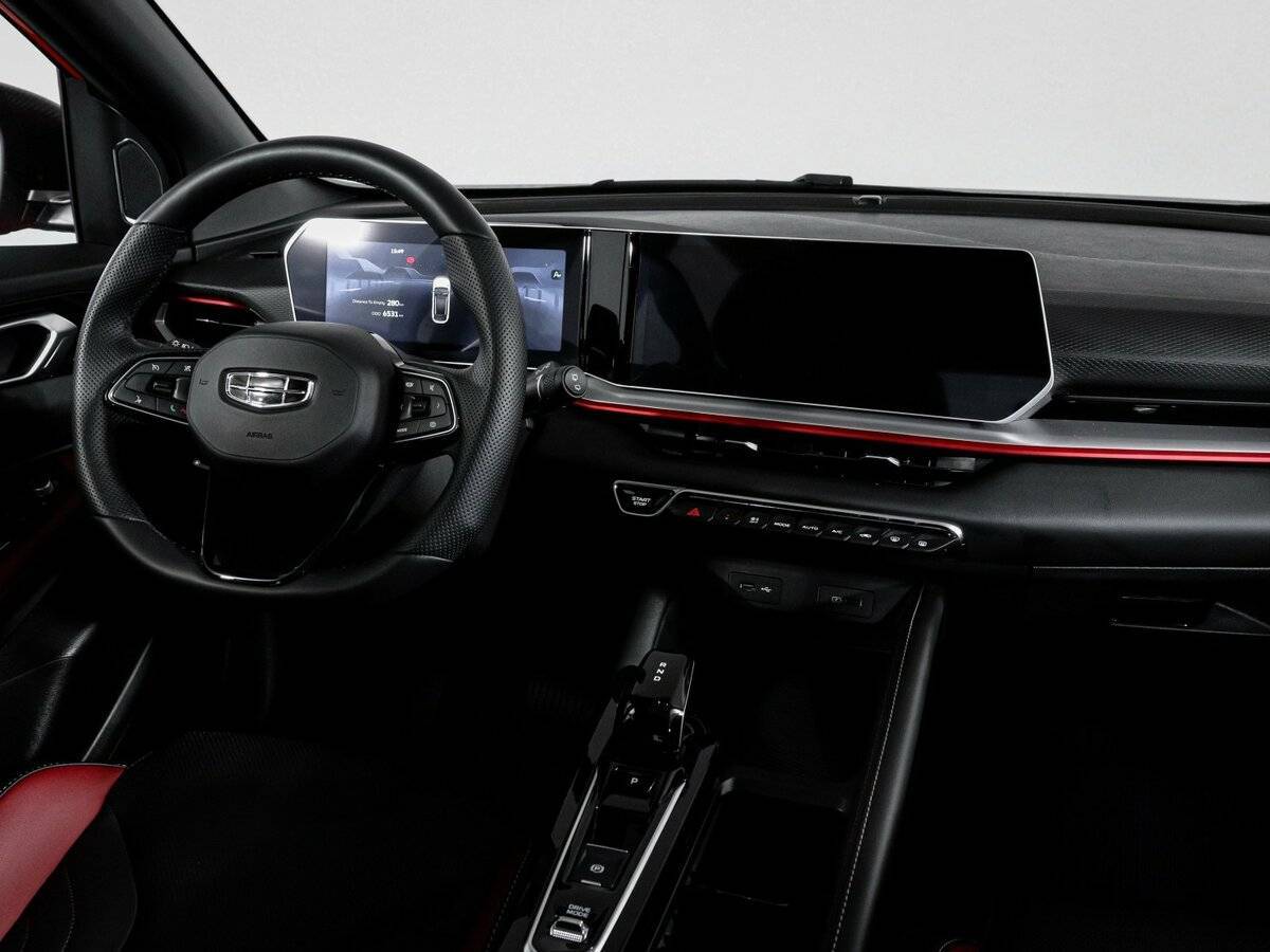 Купить Geely Coolray с пробегом. Фото: #11