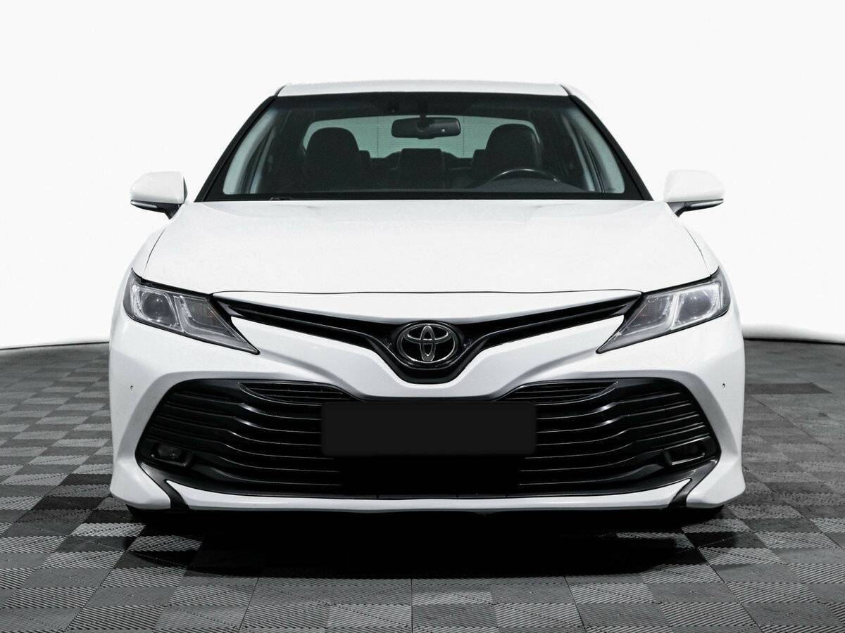 Купить Toyota Camry с пробегом. Фото: #1