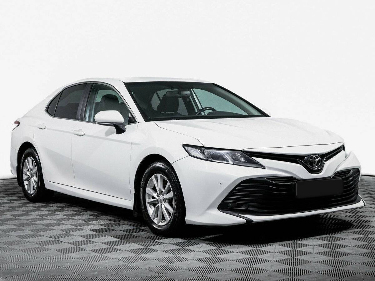 Купить Toyota Camry с пробегом. Фото: #2