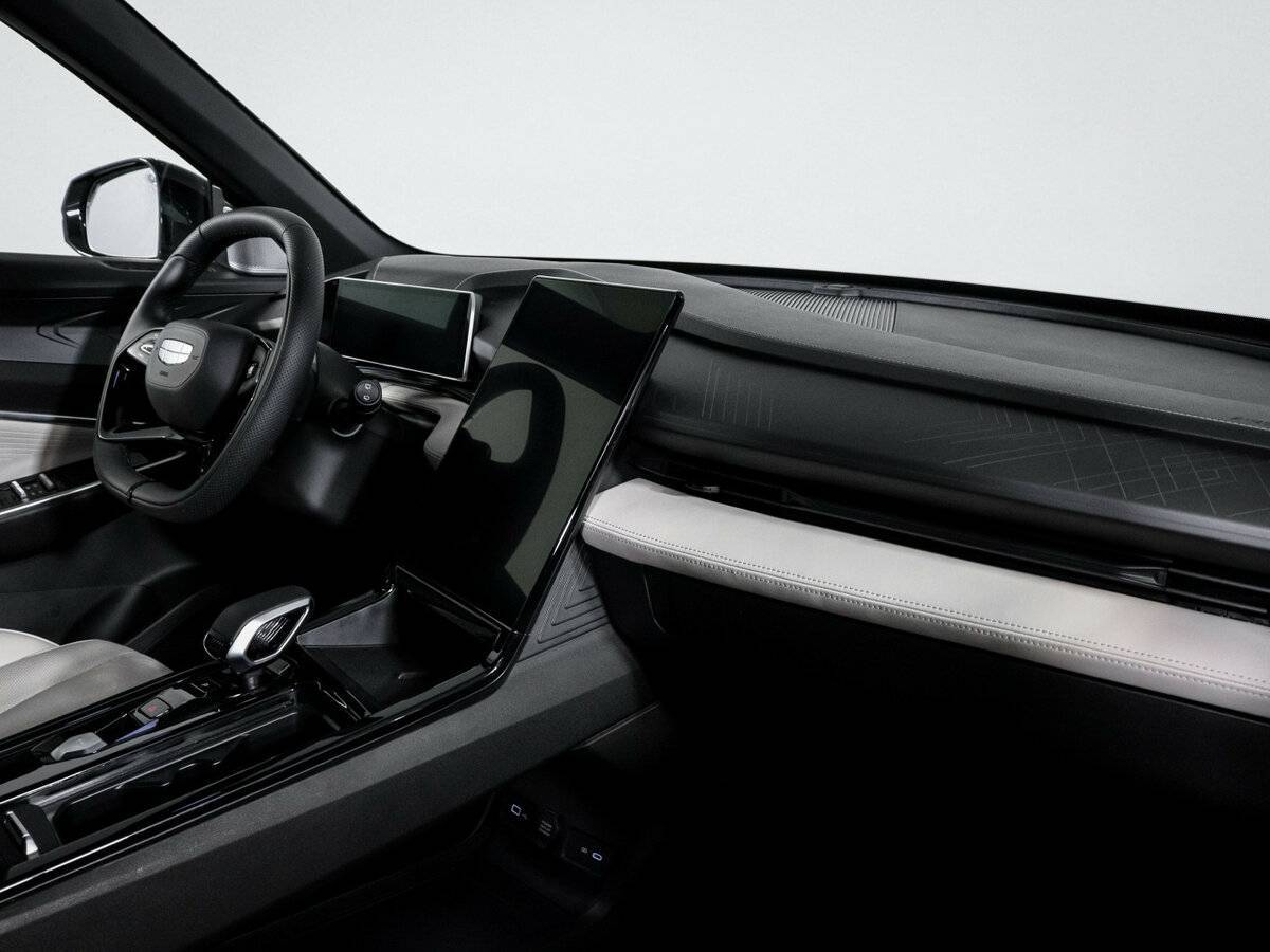 Купить Geely Atlas с пробегом. Фото: #8