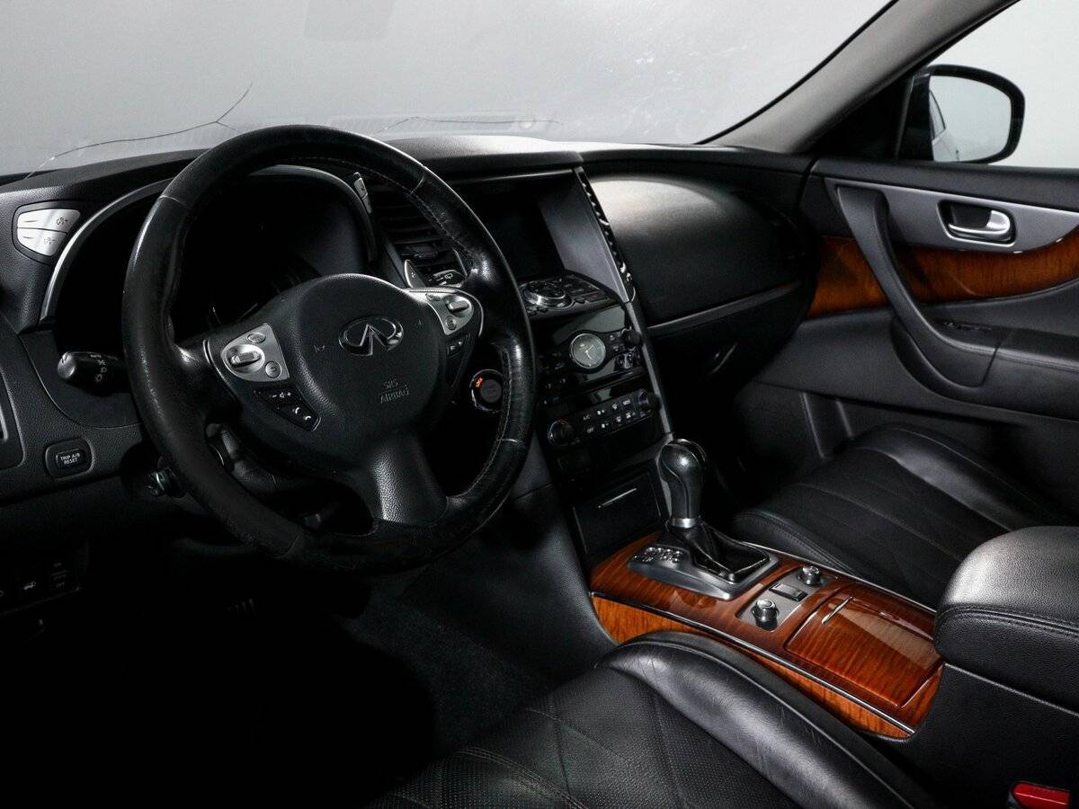 Купить Infiniti FX с пробегом. Фото: #13