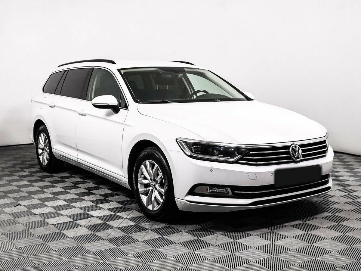 Купить Volkswagen Passat с пробегом. Фото: #2