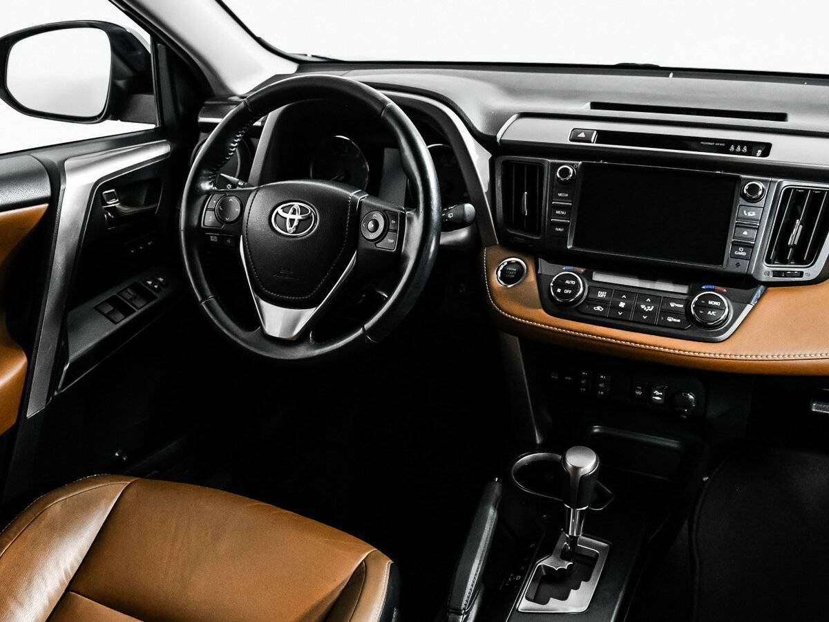 Купить Toyota RAV4 с пробегом. Фото: #8