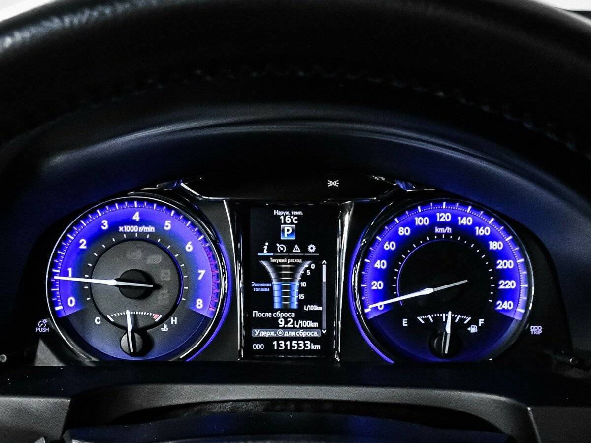 Купить Toyota Camry с пробегом. Фото: #9