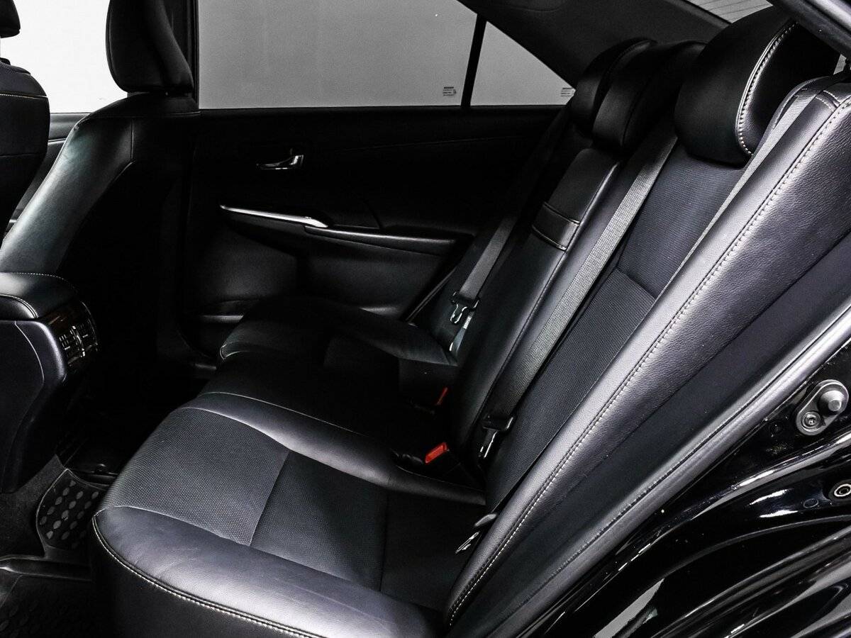 Купить Toyota Camry с пробегом. Фото: #13