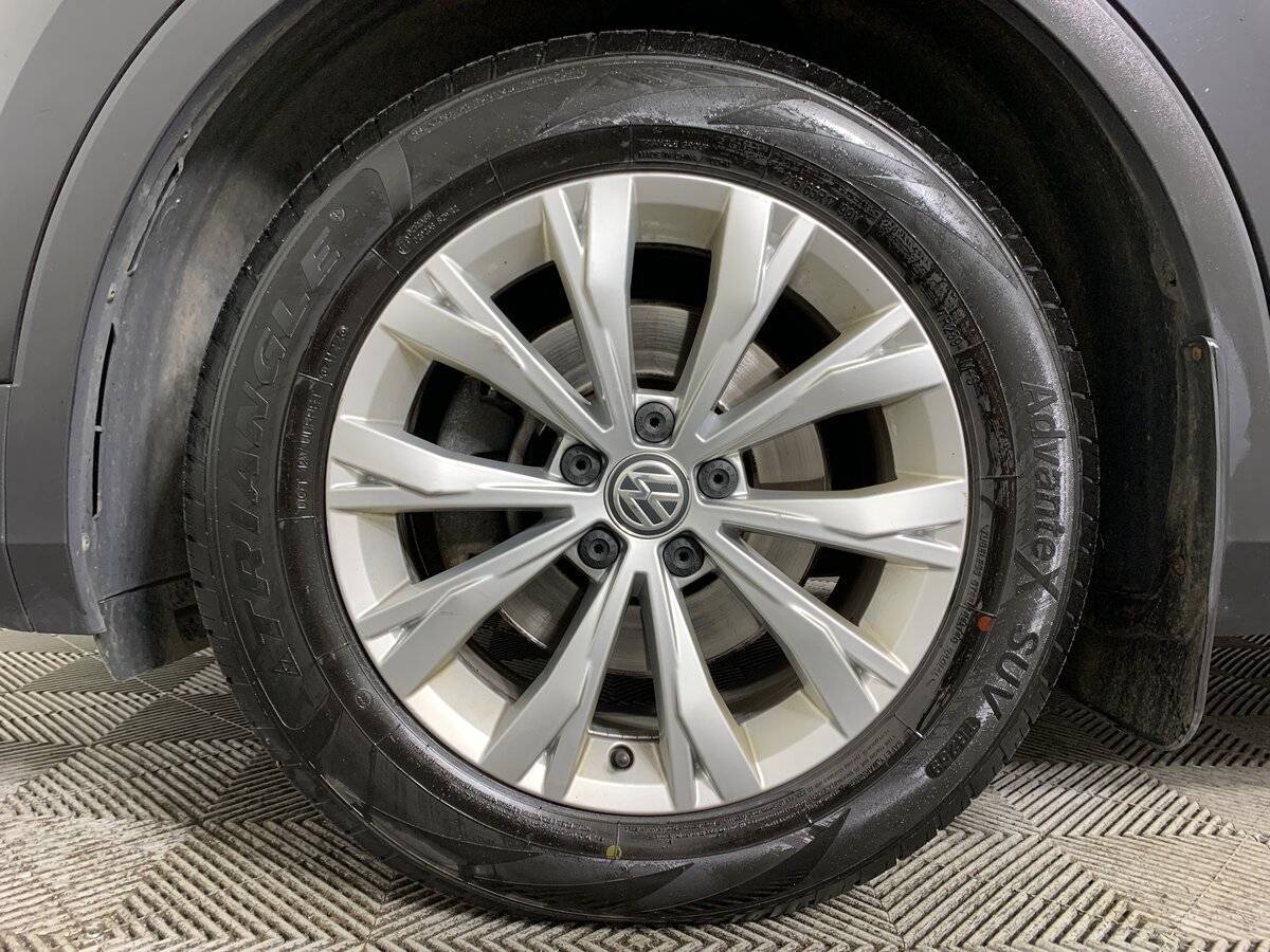 Купить Volkswagen Tiguan с пробегом. Фото: #8