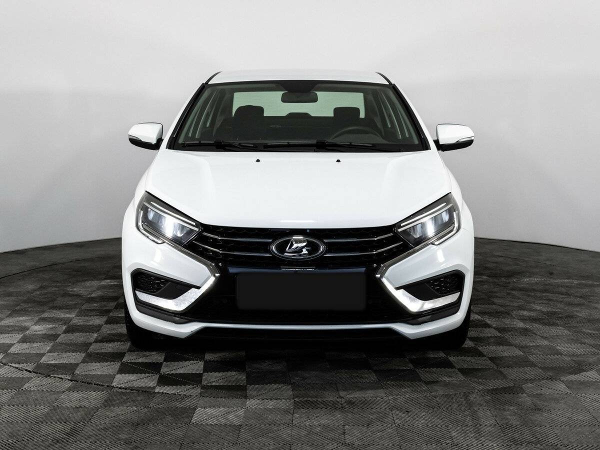 Купить Lada (ВАЗ) Vesta с пробегом. Фото: #1