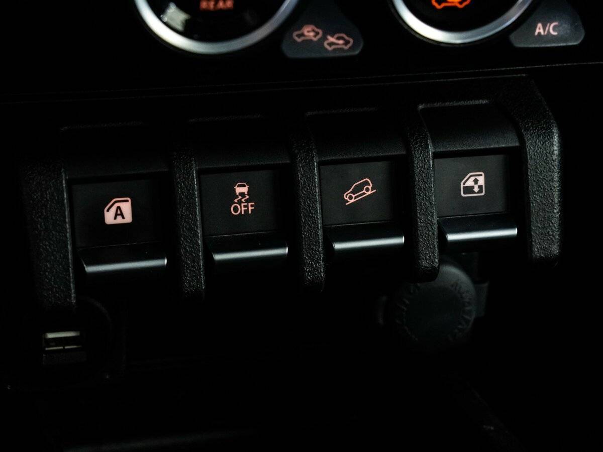 Купить Suzuki Jimny с пробегом. Фото: #18