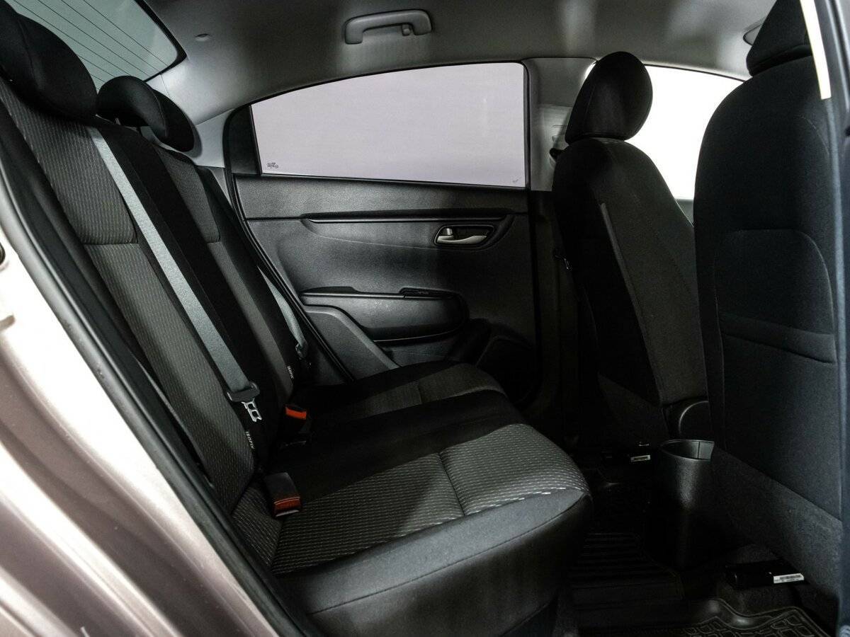 Купить Kia Rio с пробегом. Фото: #18