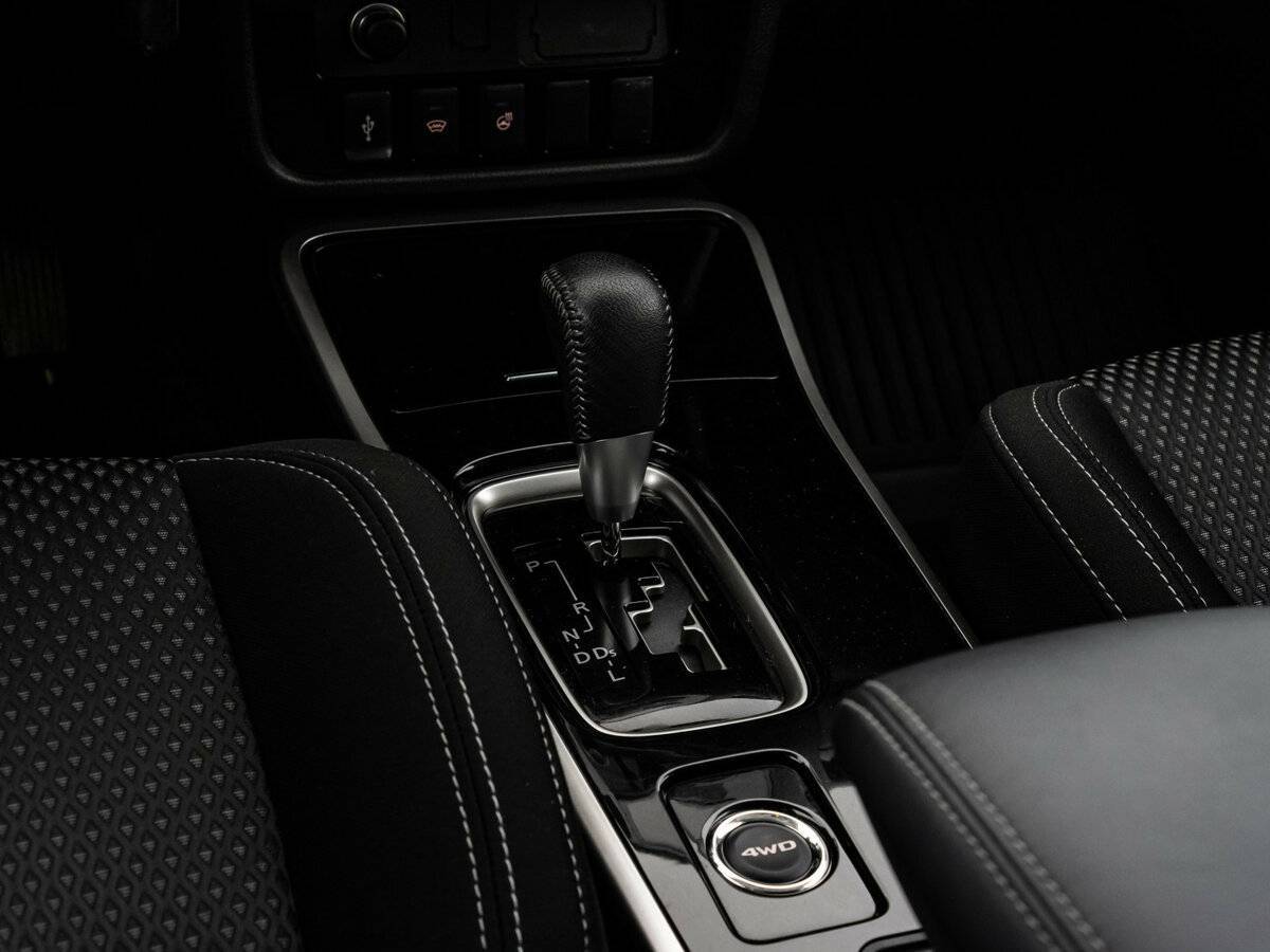 Купить Mitsubishi Outlander с пробегом. Фото: #10