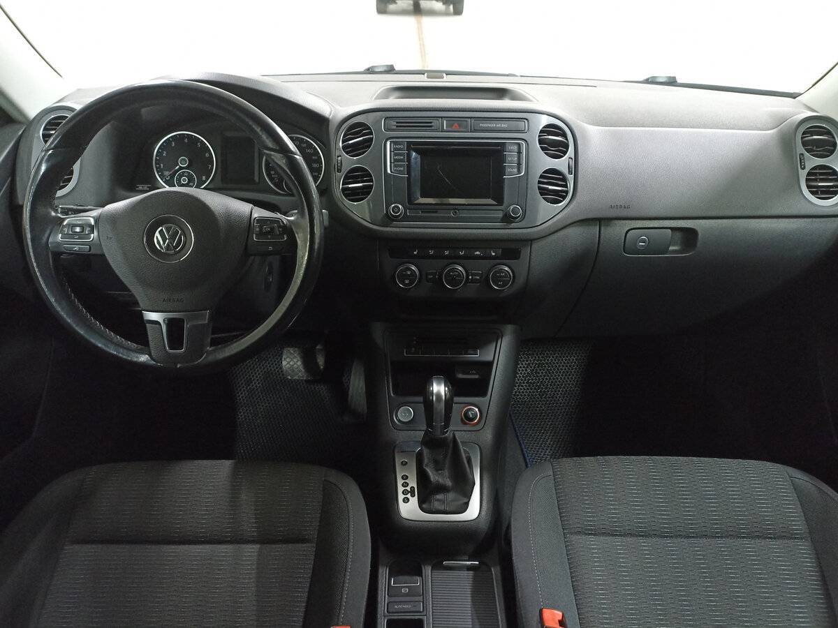 Купить Volkswagen Tiguan с пробегом. Фото: #13