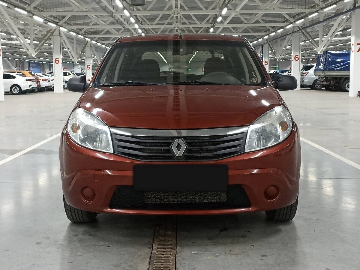 Купить Renault Sandero с пробегом. Фото: #1