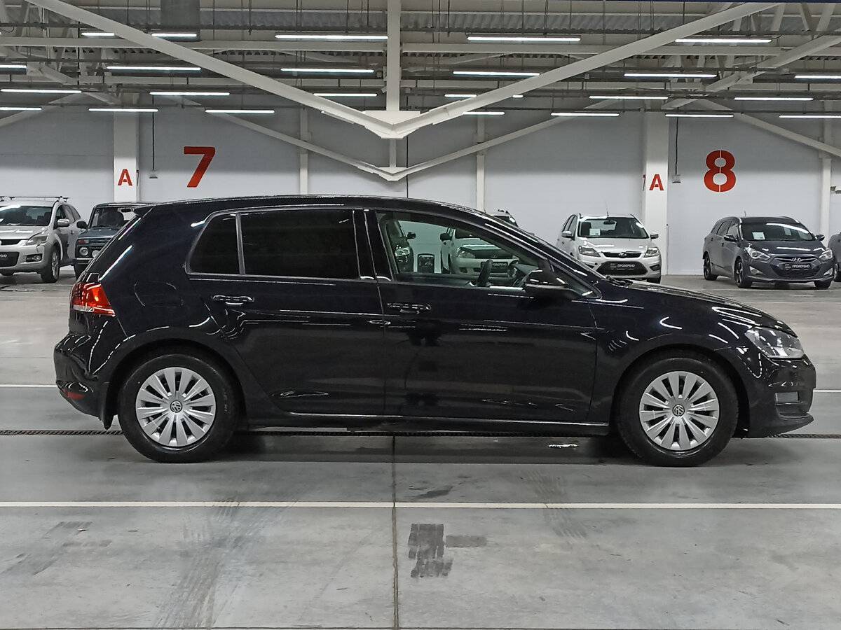 Купить Volkswagen Golf с пробегом. Фото: #3