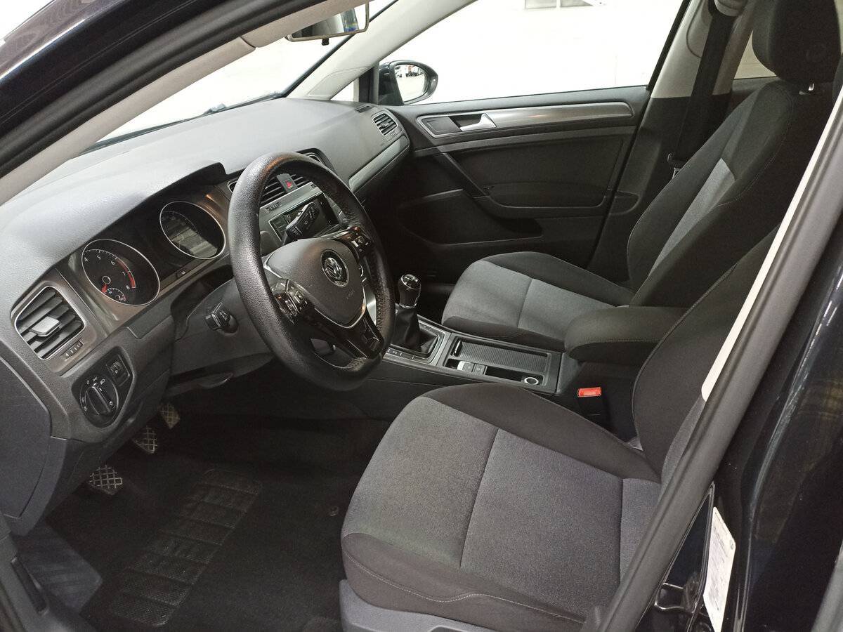 Купить Volkswagen Golf с пробегом. Фото: #15