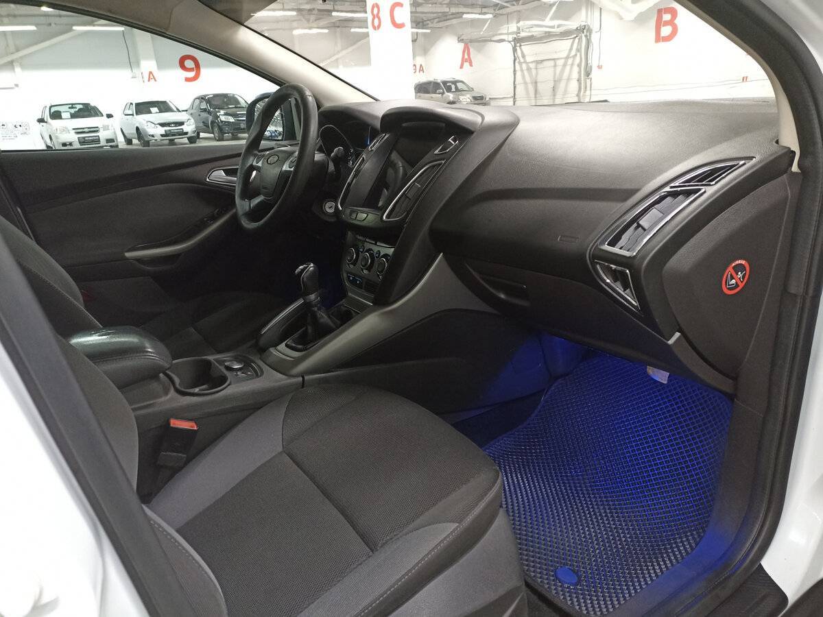 Купить Ford Focus с пробегом. Фото: #10