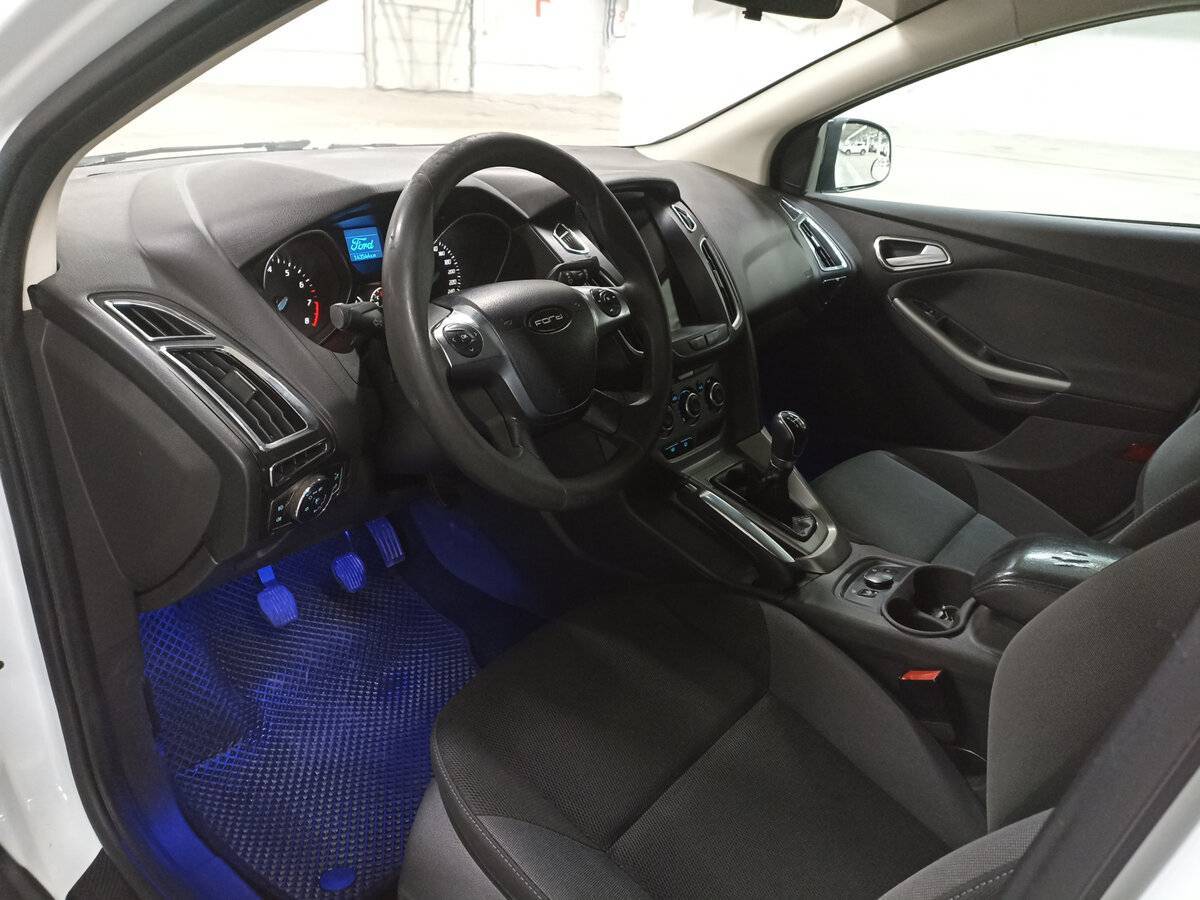Купить Ford Focus с пробегом. Фото: #15