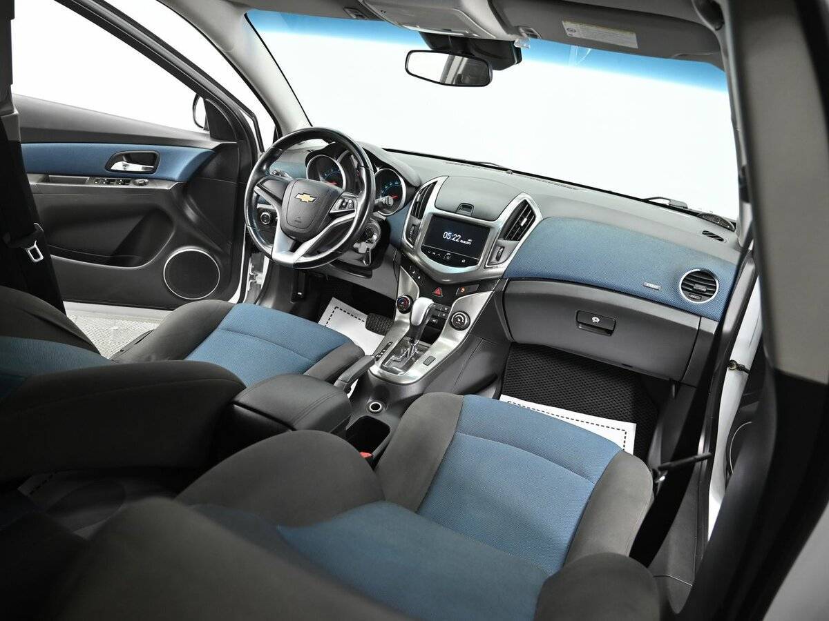 Купить Chevrolet Cruze с пробегом. Фото: #11